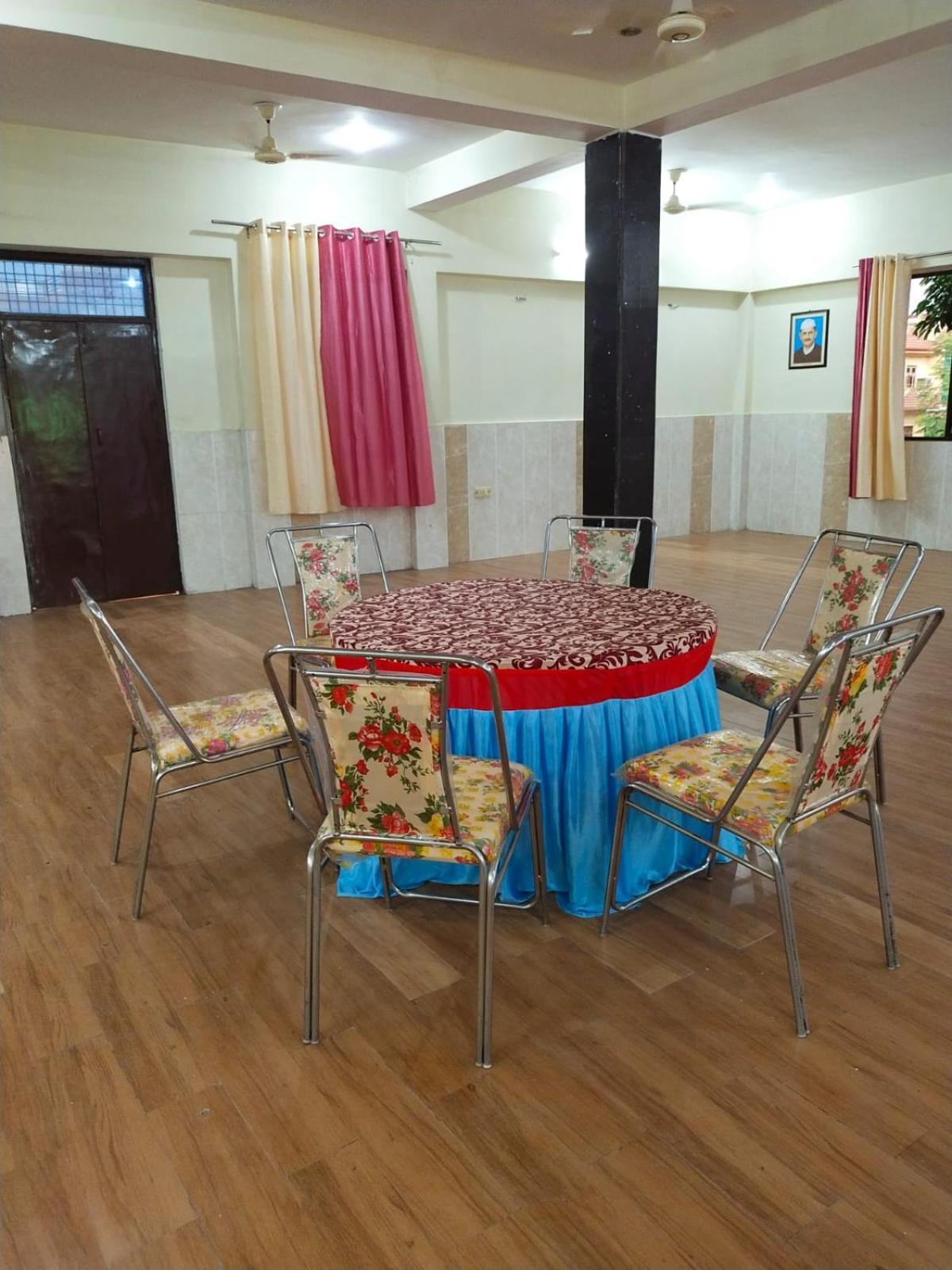 Hotel Shree Krishna Garden Jhusi Exterior foto